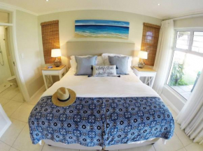 Beach Melody, Umdloti, king bed Luxurious